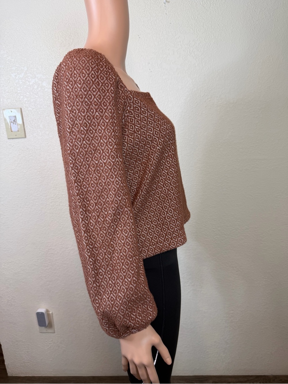 Madewell Jacquard Puff-Sleeve Crop Top in Dark Merlot sz Medium Knit Square-Neck - Picture 6 of 12
